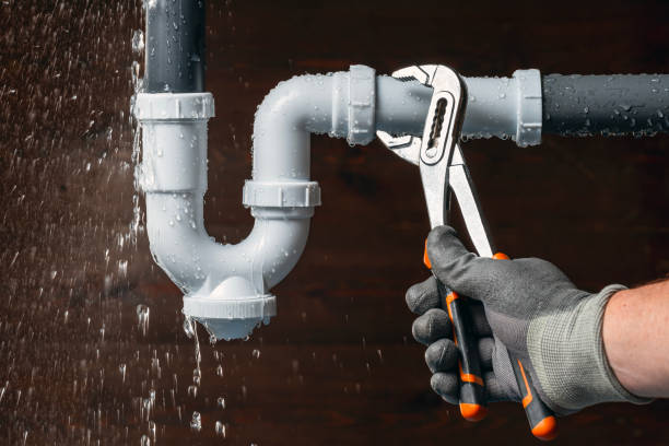 Professional Leak Detection technician working in Cherry Valley, IL